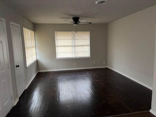 6122 Glenhurst Drive, Houston, TX 77033