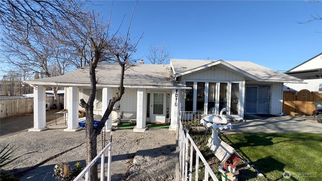 1010 E Terrace Ave, Moses Lake, WA 98837