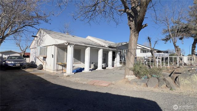 1010 E Terrace Ave, Moses Lake, WA 98837