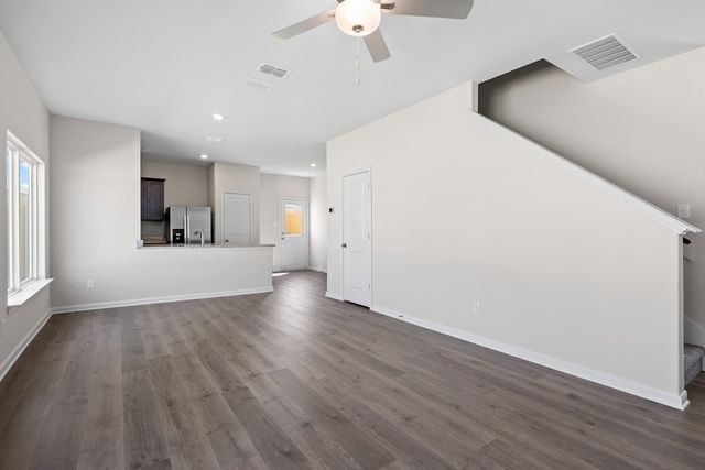 8429 White Wolf Trail, Ponder, TX 76259