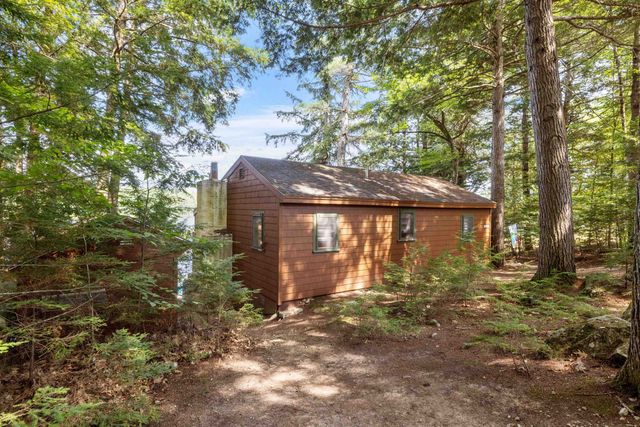 69 Buoniello Road, Moultonborough, NH 03254