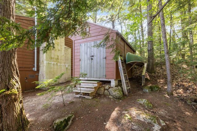 69 Buoniello Road, Moultonborough, NH 03254