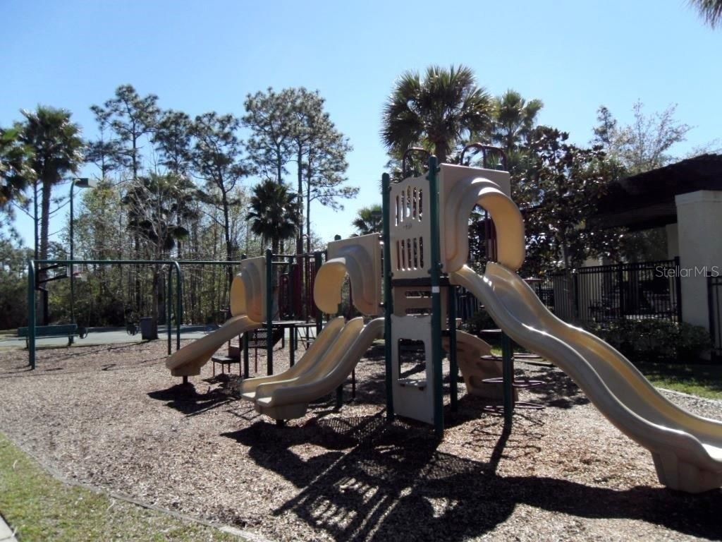 Image 36 of property listing at 14149 LAKE LIVE OAK DRIVE, Orlando, FL 32828