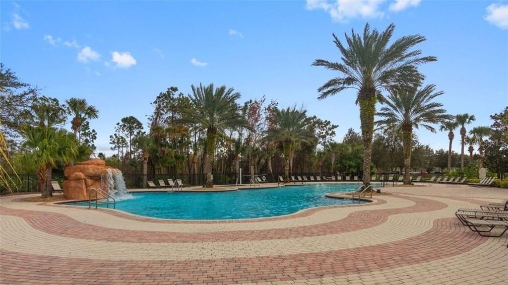 Image 38 of property listing at 14149 LAKE LIVE OAK DRIVE, Orlando, FL 32828