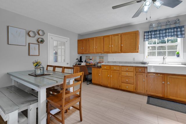 1936 Word Rd, Lewisburg, TN 37091