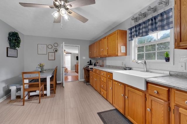 1936 Word Rd, Lewisburg, TN 37091