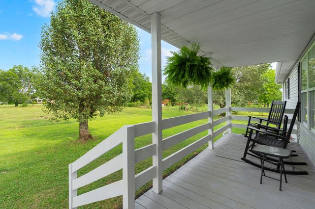 1936 Word Rd, Lewisburg, TN 37091