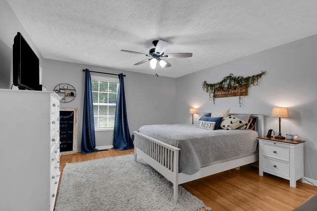 1936 Word Rd, Lewisburg, TN 37091