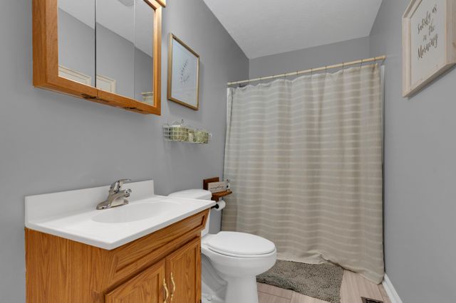 1936 Word Rd, Lewisburg, TN 37091