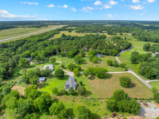 1936 Word Rd, Lewisburg, TN 37091