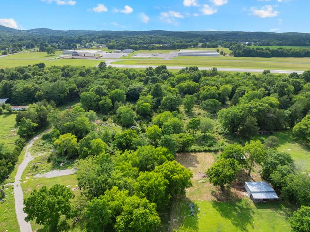 1936 Word Rd, Lewisburg, TN 37091