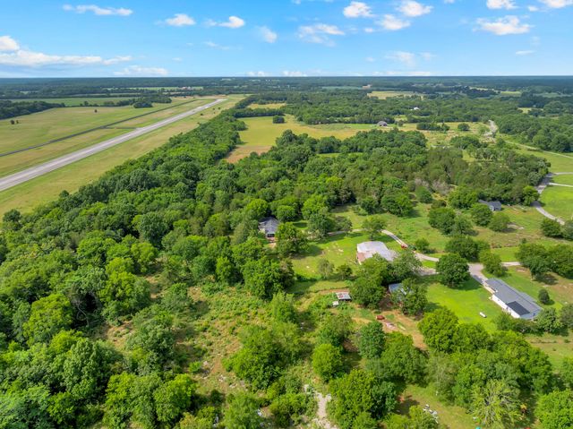 1936 Word Rd, Lewisburg, TN 37091