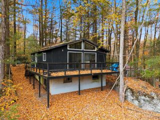 8 King Arthur Drive, Farmington, NH 03835