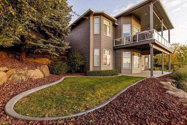 1305 N KING JAMES Ln, Liberty Lake, WA 99019