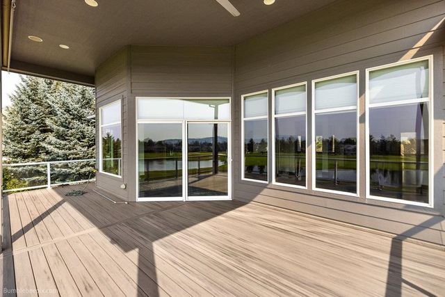 1305 N KING JAMES Ln, Liberty Lake, WA 99019