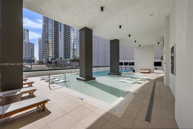 225 N Miami Ave 1506, Miami, FL 33128