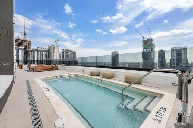 225 N Miami Ave 1506, Miami, FL 33128