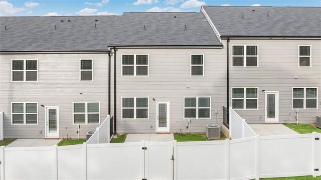 134 Pinemarrow Trail, Stockbridge, GA 30281