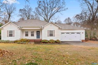 2571 Little Creek Road, Arab, AL 35016