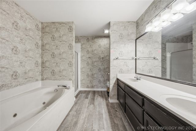 3000 W Hartford Street, Broken Arrow, OK 74012