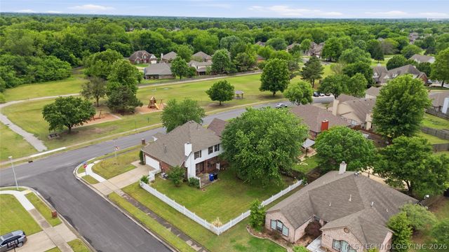 3000 W Hartford Street, Broken Arrow, OK 74012