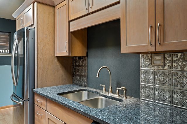 151 Gonzales Rd 42, Santa Fe, NM 87501