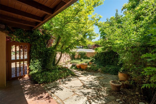151 Gonzales Rd 42, Santa Fe, NM 87501