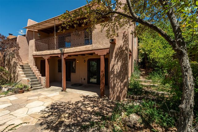 151 Gonzales Rd 42, Santa Fe, NM 87501