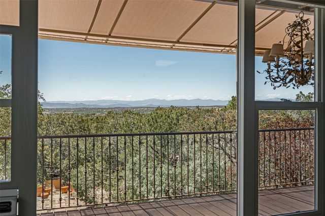 151 Gonzales Rd 42, Santa Fe, NM 87501