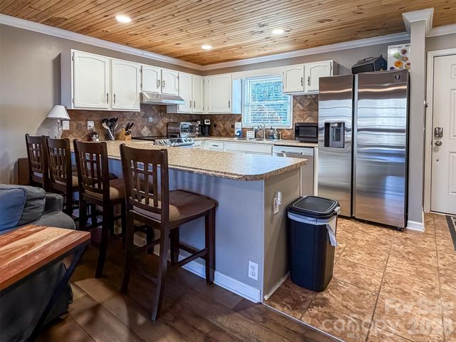 174 Grouse Moor Drive 2, Sugar Mountain, NC 28604