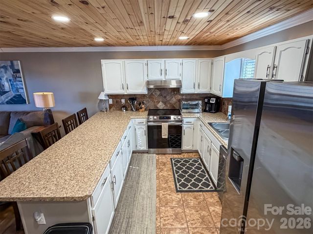 174 Grouse Moor Drive 2, Sugar Mountain, NC 28604