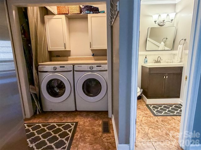 174 Grouse Moor Drive 2, Sugar Mountain, NC 28604