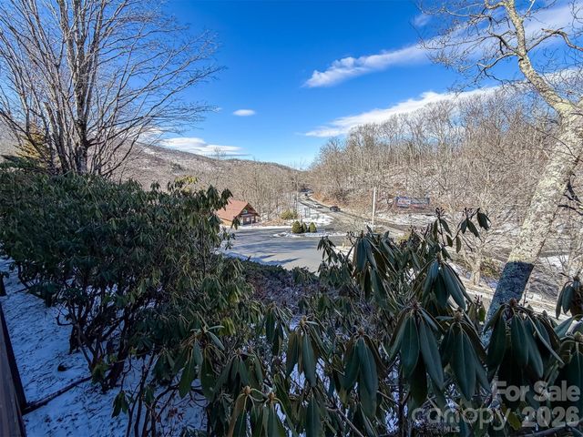 174 Grouse Moor Drive 2, Sugar Mountain, NC 28604