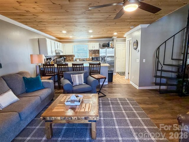 174 Grouse Moor Drive 2, Sugar Mountain, NC 28604