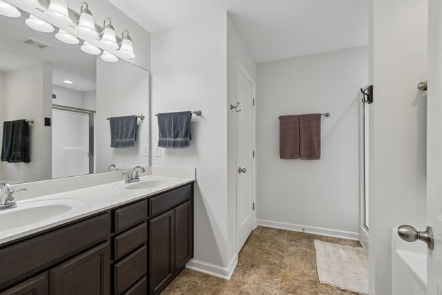 1040 Neeleys Bnd, Spring Hill, TN 37174