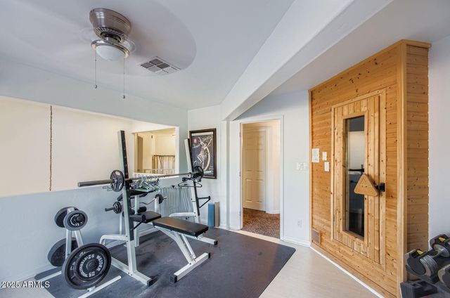 1543 E MISSION Lane, Phoenix, AZ 85020