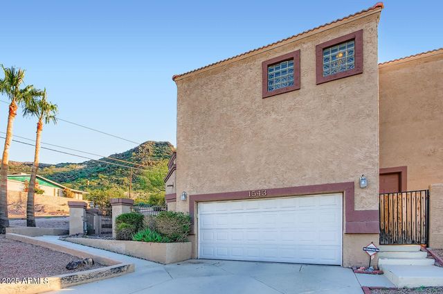1543 E MISSION Lane, Phoenix, AZ 85020