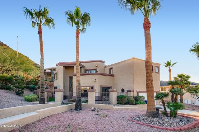 1543 E MISSION Lane, Phoenix, AZ 85020