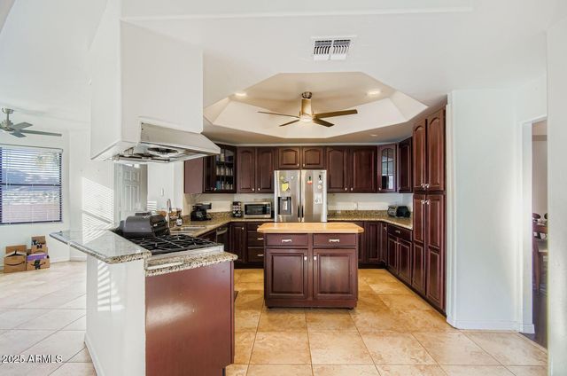 1543 E MISSION Lane, Phoenix, AZ 85020