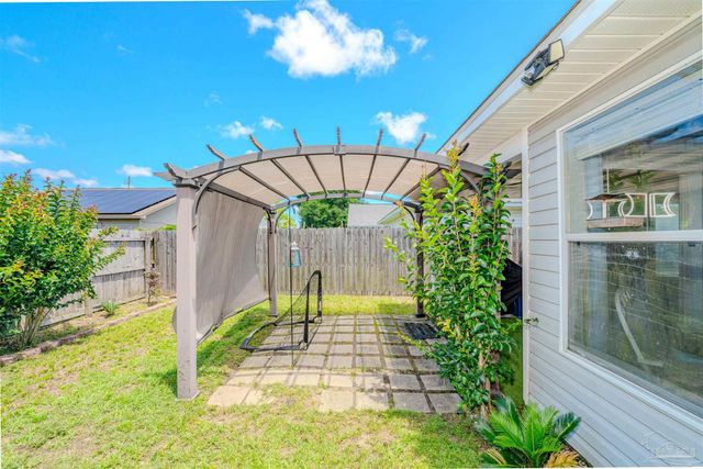10549 Wilderness Ln, Pensacola, FL 32534