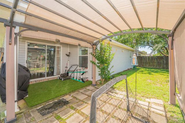 10549 Wilderness Ln, Pensacola, FL 32534