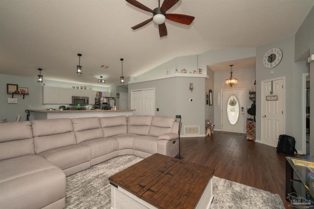10549 Wilderness Ln, Pensacola, FL 32534
