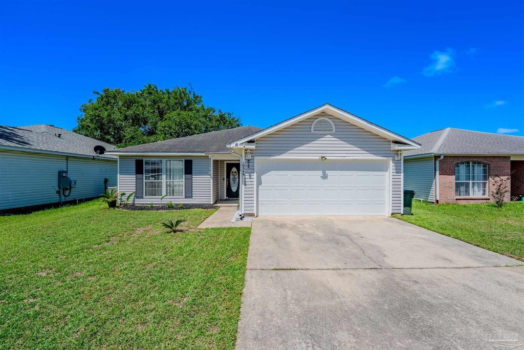 10549 Wilderness Ln, Pensacola, FL 32534