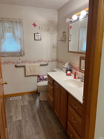 11038 W 125 N, Linton, IN 47441