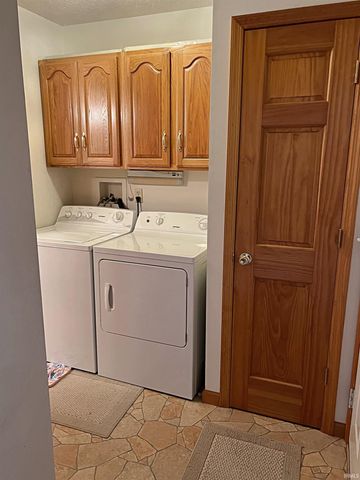 11038 W 125 N, Linton, IN 47441