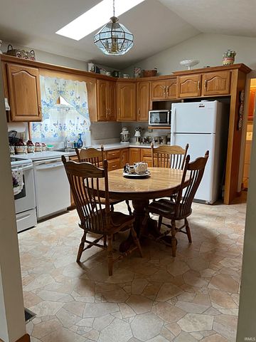 11038 W 125 N, Linton, IN 47441