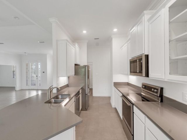 2545 Saint Lucia Circle, Vero Beach, FL 32967