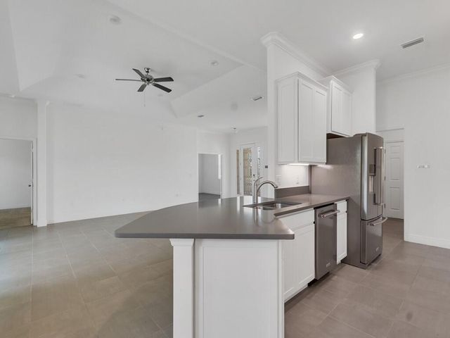 2545 Saint Lucia Circle, Vero Beach, FL 32967