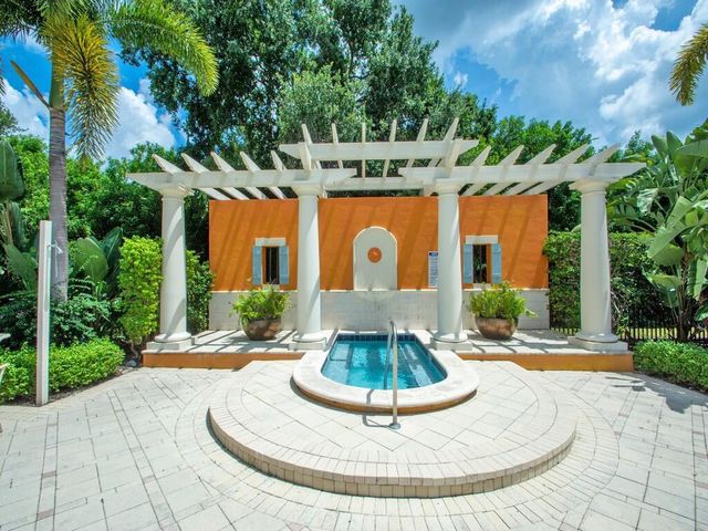 2545 Saint Lucia Circle, Vero Beach, FL 32967