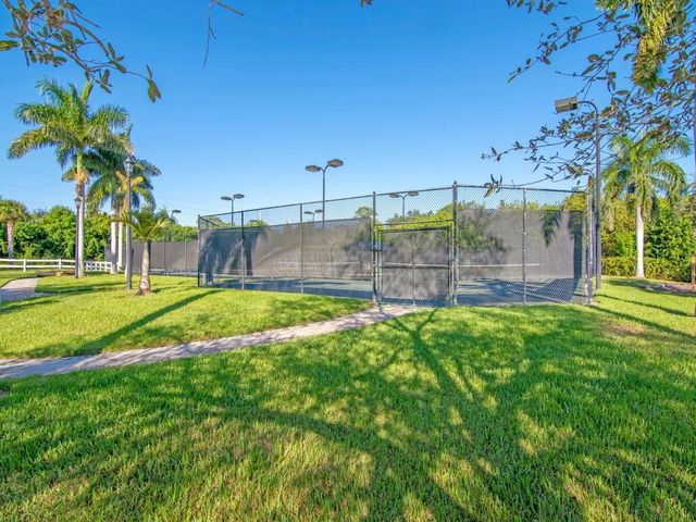 2545 Saint Lucia Circle, Vero Beach, FL 32967